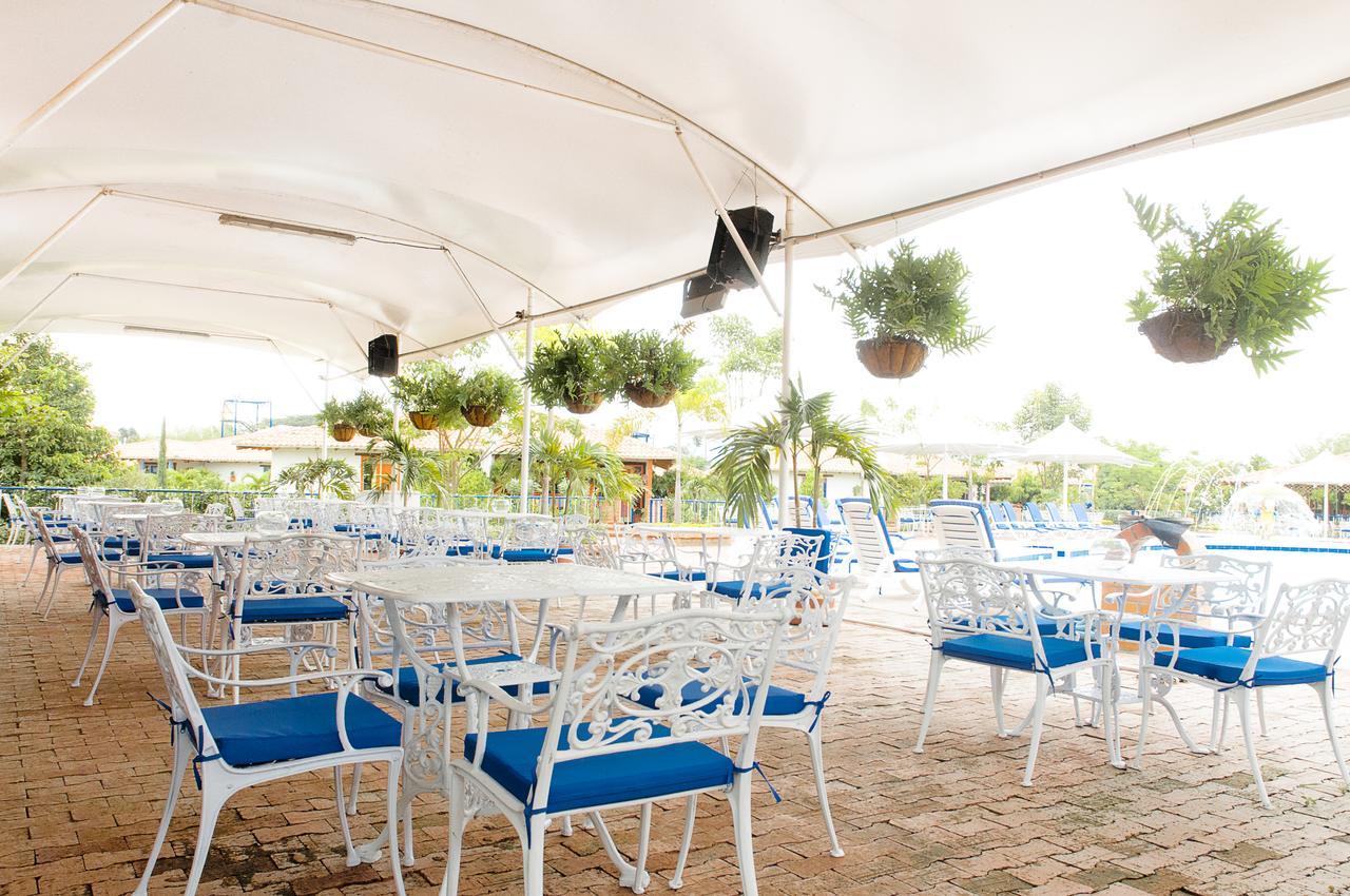 Hotel Campestre Tardes Calenas Yumbo ภายนอก รูปภาพ
