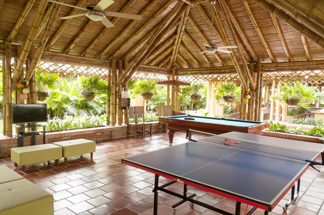 Hotel Campestre Tardes Calenas Yumbo ภายนอก รูปภาพ