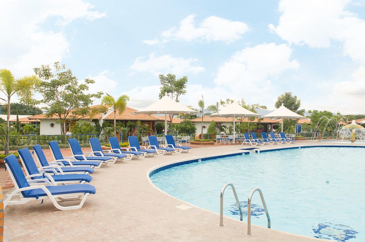 Hotel Campestre Tardes Calenas Yumbo ภายนอก รูปภาพ