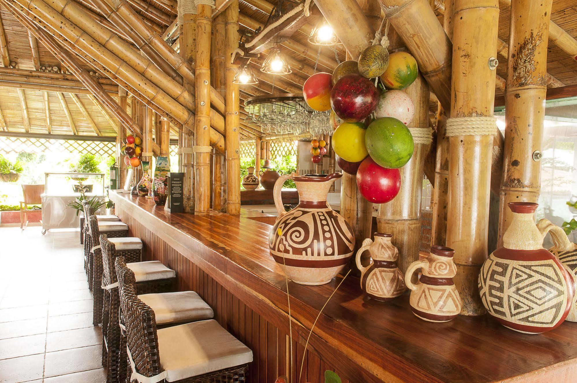 Hotel Campestre Tardes Calenas Yumbo ภายนอก รูปภาพ