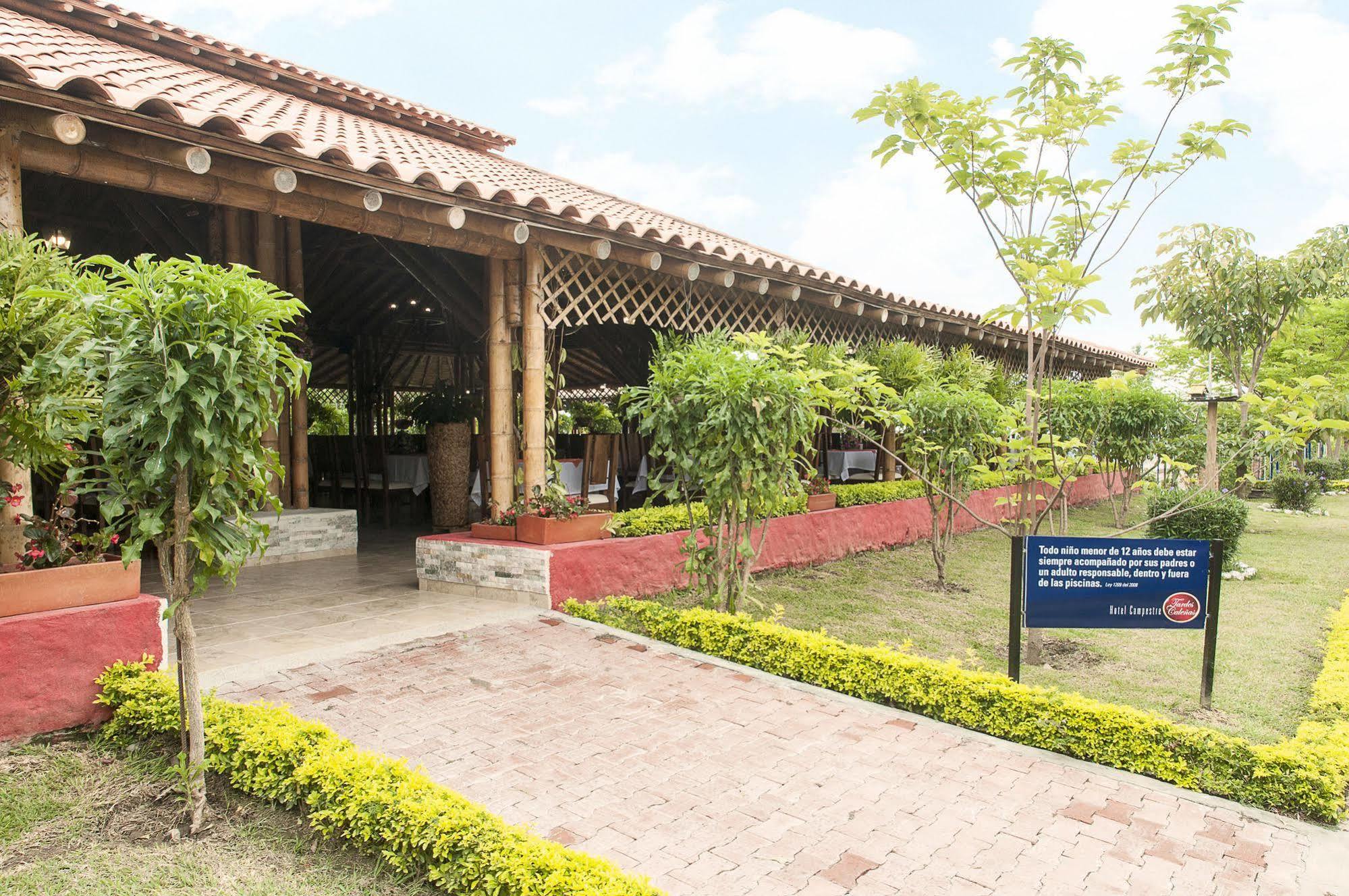 Hotel Campestre Tardes Calenas Yumbo ภายนอก รูปภาพ
